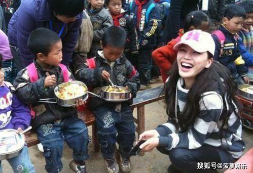 到处逛的娱乐圈吃瓜人是谁,揭秘娱乐圈幕后风云